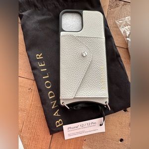 Bandolier Donna Light Grey/Silver iPhone 12 / 12 pro New With Tags NWT